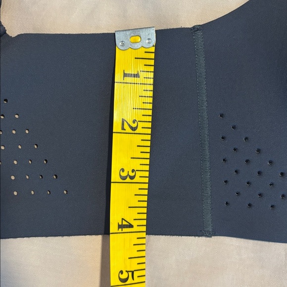 Seamless Pink, Grey, and Black Victoria Secret Sports Bra Set - Picture 13 of 13